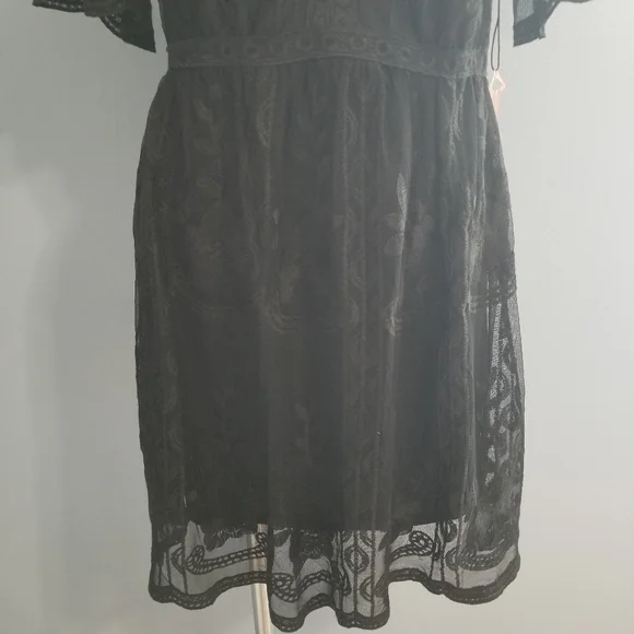 Haute Monde Black Floral Lace Boho Mini Dress Plunge Neckline Women's Large NWT. - Picture 5 of 13